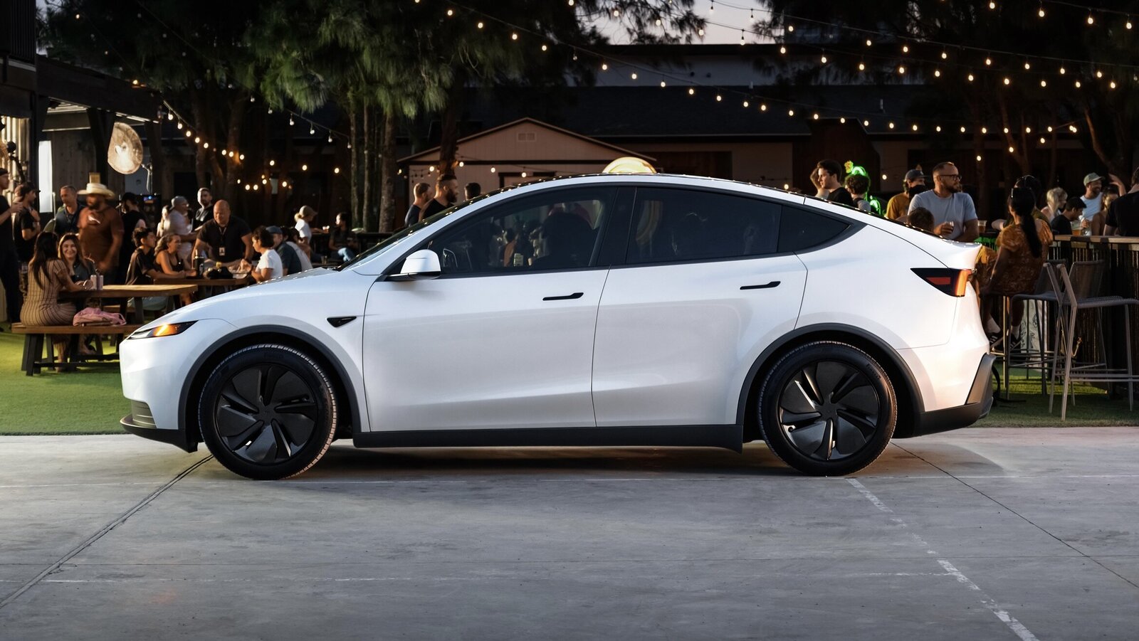 Erstaunlich: Das Tesla Model Y 2025 ist das zweitmeist verkaufte Auto der Schweiz. Bild: Tesla Media Stock