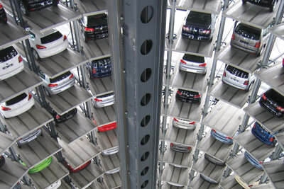 Die Entwicklung auf dem Auto-Absatzmarkt lässt die Schweizer Autobranche aufatmen. Der Ausblick lasse aber nicht nur Gutes vermuten, sagt Auto-Schweiz. Bild: Pixabay