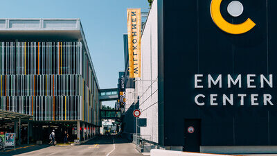 Einfahrt zum Parkhaus des Emmen Center