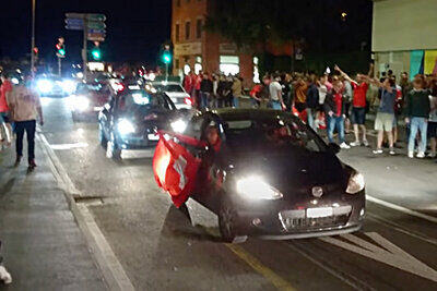 Rund um die Fussball-EM dürfte es in Schweizer Städten wieder zu Autokorsos kommen. Bild: Youtube