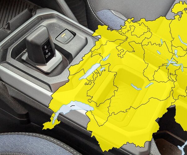 Automatik-Wahlhebel mit Schweizerkarte darüber