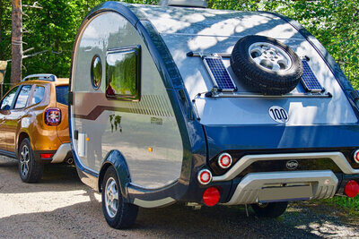 Der Wohnwagen ist im Trend. Doch wer damit in die Sommerferien fährt, muss einige Regeln beachten. Bild: Pixabay