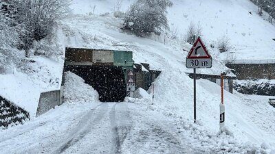 Tunnel auf dem Weg nach Zermatt