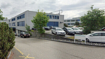 In diesem Gebäude kam es am Montagmorgen zum Überfall. Bild: Google Street View