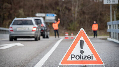 Die zuständige Staatsanwaltschaft im Kanton Wallis verurteilte den Mann zu einer unbedingten Geldstrafe. Symbolbild: Kapo Zürich