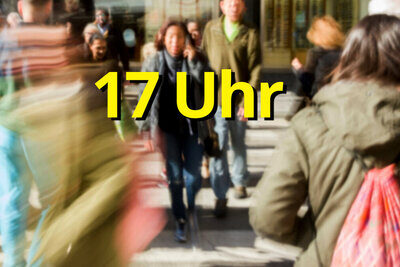 Bevölkerung ist auf den Strassen unterwegs Von Montag bis Freitag sind um 17 Uhr rund 35 Prozent der Schweizer Bevölkerung unterwegs. Bild: freepik.