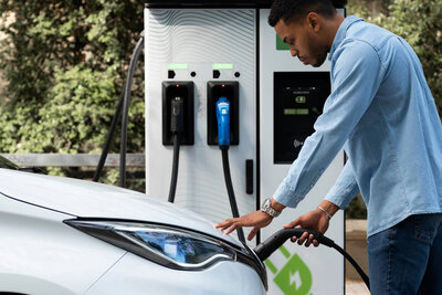 Aufschlussreiche Zahlen: Neue Daten des Auto-Instituts Center of Automotive Management zeigen, wo sich die E-Mobilität wie entwickelt. Bild: freepix