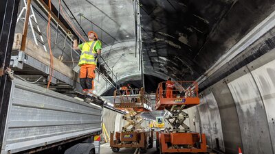 Seit Sonntagabend arbeiten Fachleute an der Wiedereröffnung.