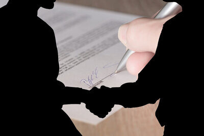 Bei einem Betrug mit einem Leasing-Fahrzeug überlistete eine Zürcher Firma die Bank. Grafik: STREETLIFE