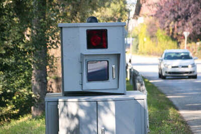 Raser, Geschwindigkeitsmessung, Blitzkasten