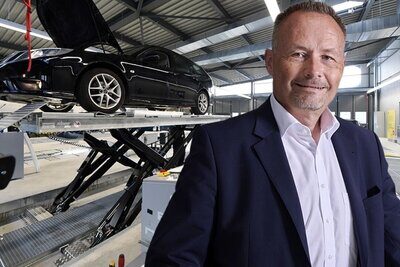 Lorenzo Cascioni, Vizedirektor des Bundesamtes für Strassen ASTRA erklärt STREETLIFE, dass die Delegation der MFK an Garagen möglich ist. Bild: ASTRA, TCS