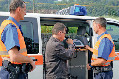 Der Atemlufttest ist beweissicher und vor Gericht verwertbar. Bild: Eidgenössisches Institut für Metrologie METAS