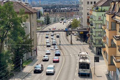 Mit Tempo 30 sollen Autos aus der Stadt vertrieben werden. Bild: Linus Barta