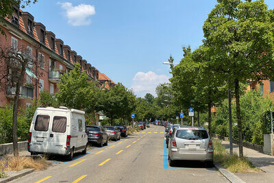 Der Zürcher Stadtrat will den Preis für die Jahres-Parkkarte in der Blaue Zone fast verdoppeln. Bild: Linus Barta