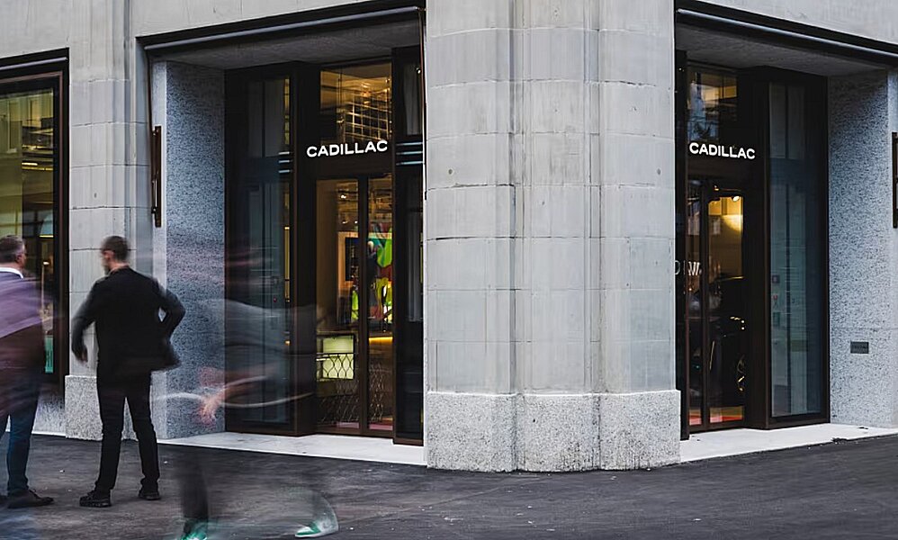 Cadillac City an der Bahnhofstrasse ist Geschichte. Der Showroom steht aktuell leer. Bild: Cadillac Europe