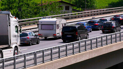 Alle Jahre wieder: Stau am Gotthard.