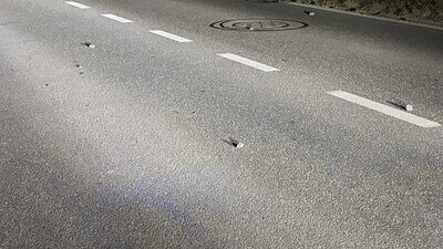 Steine auf einer Strasse