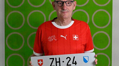 Der Zürcher Regierungsrat und Vorsteher der Sicherheitsdirektion verkündet die historische Versteigerung. Bild: Kanton Zürich