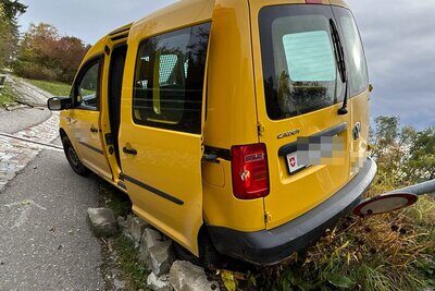 Unfallfahrzeug, das sich in Teufen AR selbständig gemacht hat