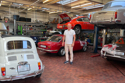 Hat die «Speich Classic Cars» 2012 vom Gründer Fritz Speich übernommen: Robert Schmid. Jetzt muss er sich einen neuen Standort suchen.