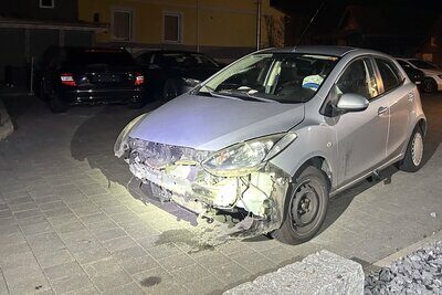 Mazda nach Unfall in Buchs