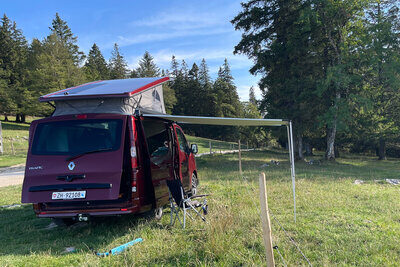 Aufgestellter Camper Renault Trafic Spacenomad