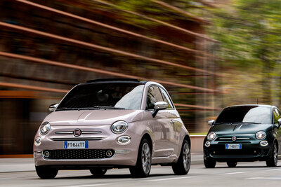 Doch wieder liebgewonnen: Fiat produziert den Verbrenner-500 weiterhin. Bild: Fiat