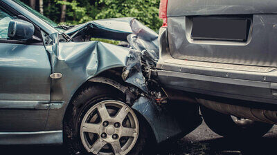 Mittelgrosse Autos um 1814 Kilogramm sind gemäss einer US-Studie am sichersten. Bild: Freepik